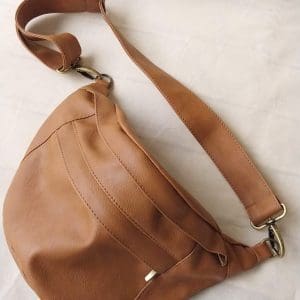 Pochete Sling Caramelo