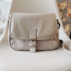 Bolsa Tiracolo Meia Lua Névoa