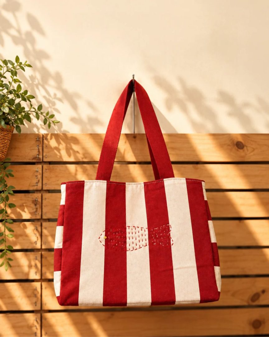 Bolsa Tote Bordada Sardinha